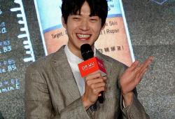 一线吃瓜娱乐圈喻闻,揭秘明星幕后故事