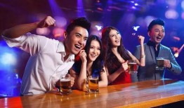 娱乐吃瓜酱浪漫喝酒,娱乐吃瓜酱的醉人时光